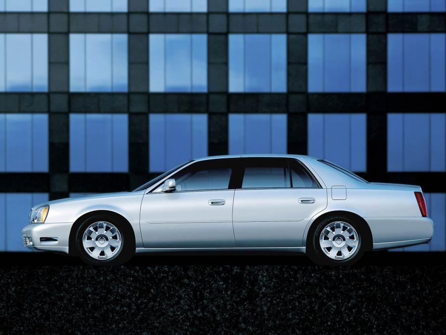  Cadillac DeVille DTS 2000 года  (фото 5 из 16)